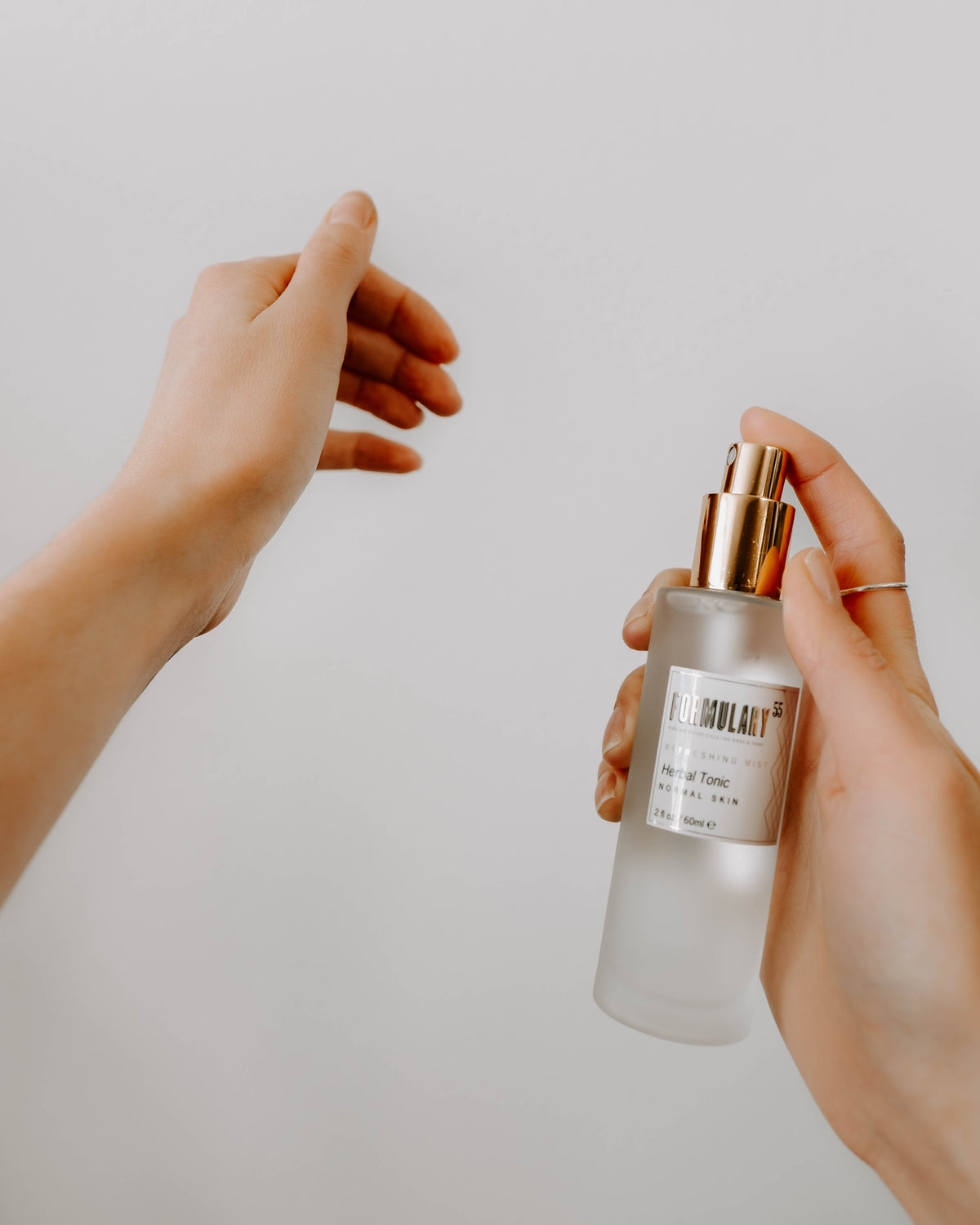 Herbal Tonic Refreshing Face Body Mist